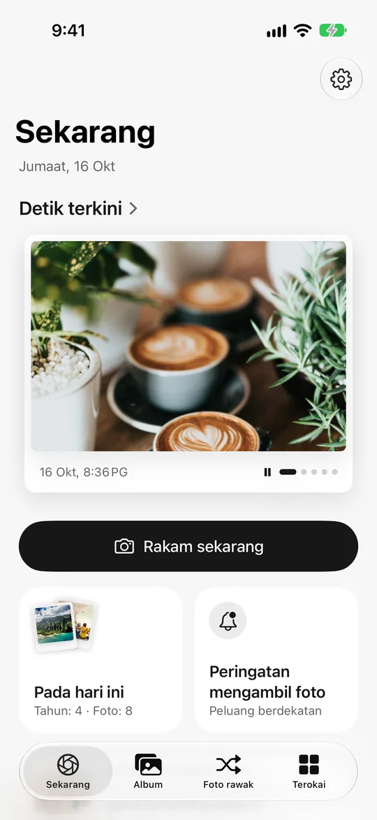Skrin utama Nowshot dengan latte pagi ini sebagai detik terkini